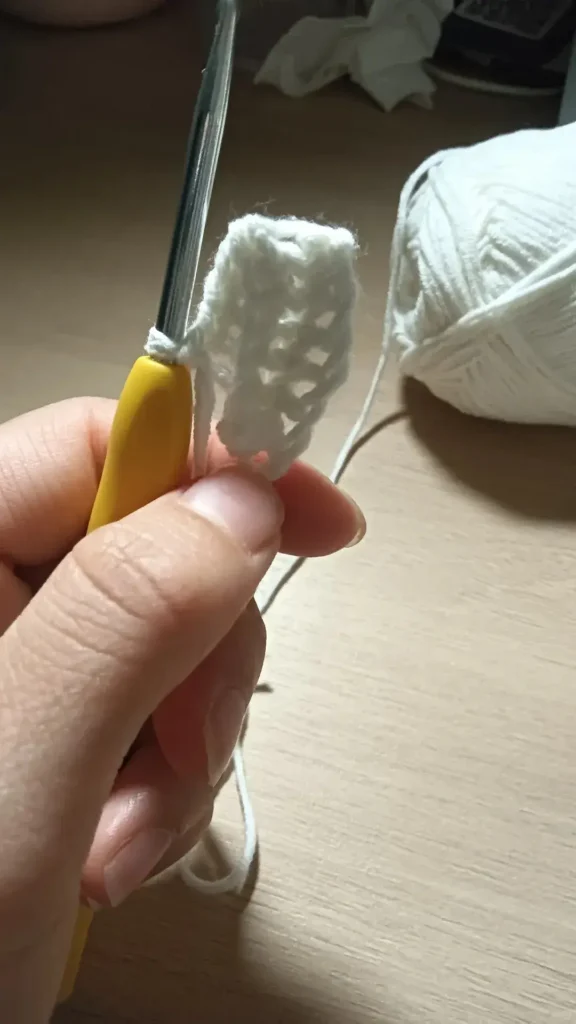 Why does my single crochet have so many holes?