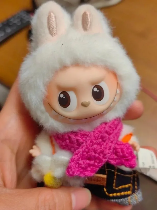 Easiest Mini Crochet Scarf for Beginners (Finish in 30 Minutes) 6 Beginner Mini Crochet Scarf on Doll