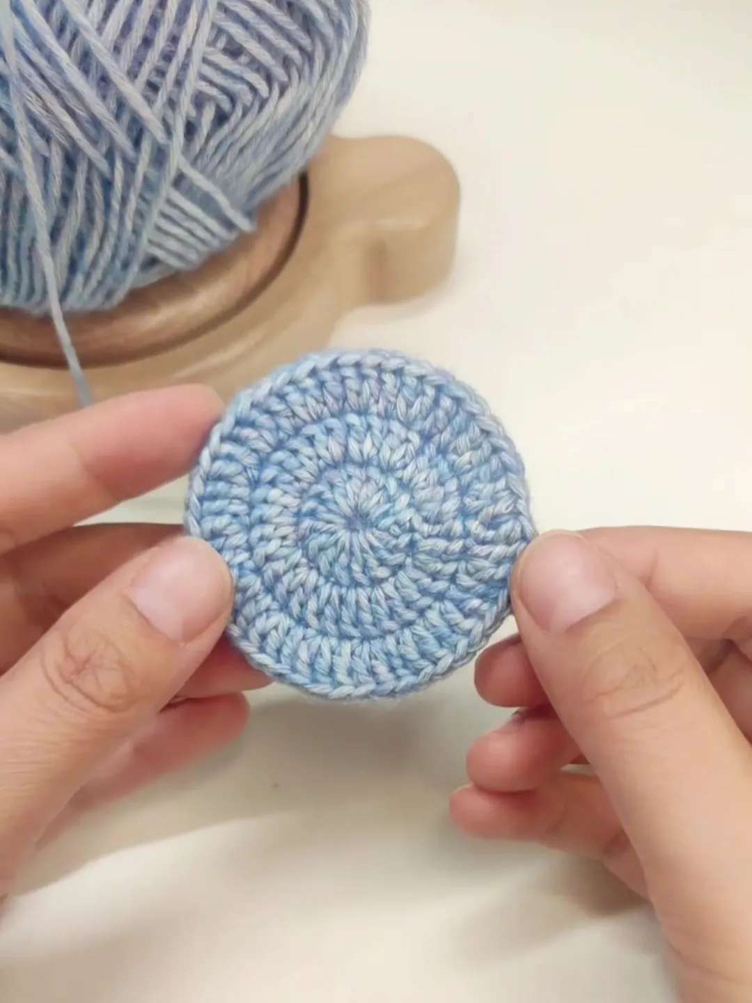 Double Crochet Circle Step-by-Step Guide for Beginners (With Video)