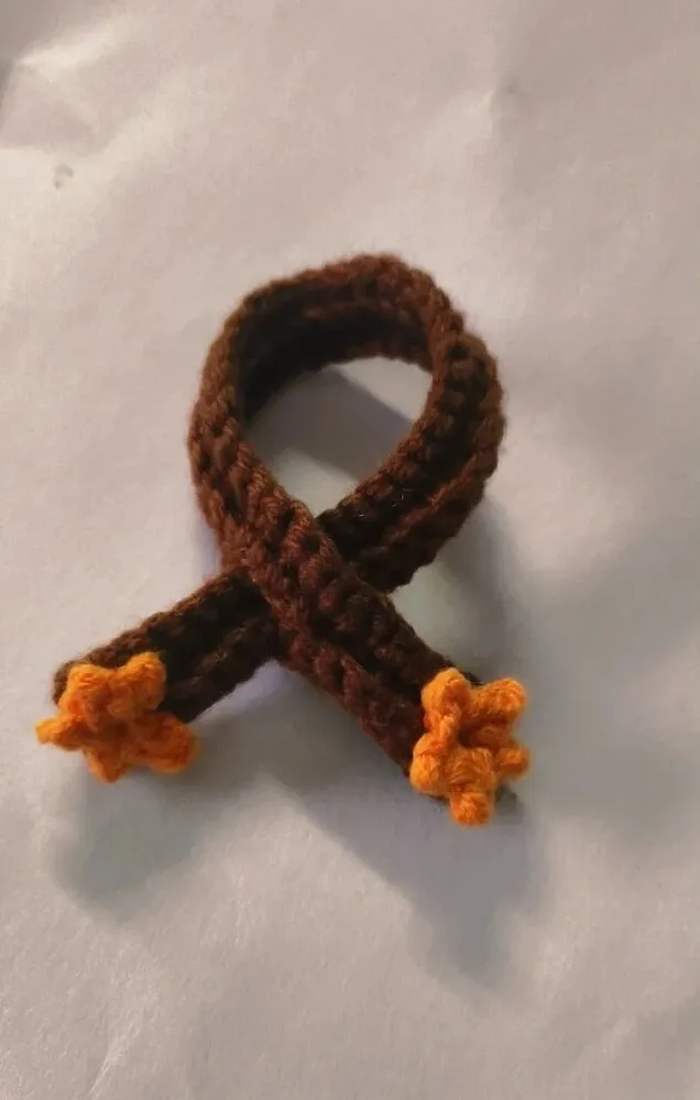 Easiest Mini Crochet Scarf for Beginners (Finish in 30 Minutes) 2 Mini Crochet Scarves in Different Colors Beginner Projects 2