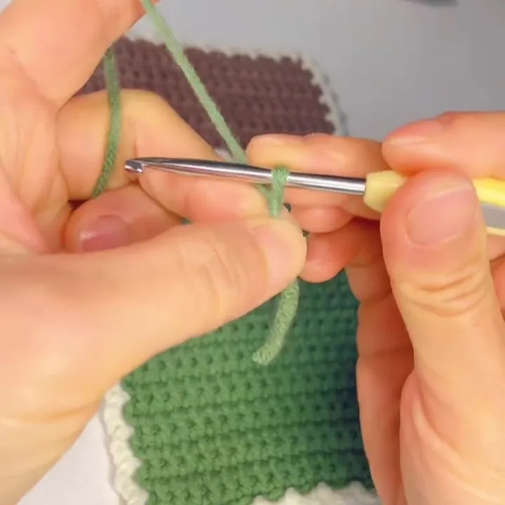 Start the Hanging Loop Begin the hanging loop by making a chain stitch.