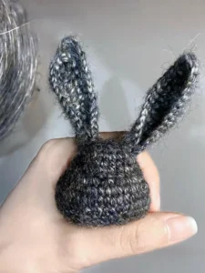 Home 9 Easy Crochet Bunny Brooch for Beginners (Free Pattern + Video)