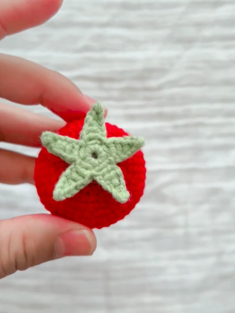 Tiny Crochet Tomato Pattern A Quick 5-Minute-Style Project for Beginners Tiny Crochet Tomato Pattern: A Quick 5-Minute-Style Project for Beginners